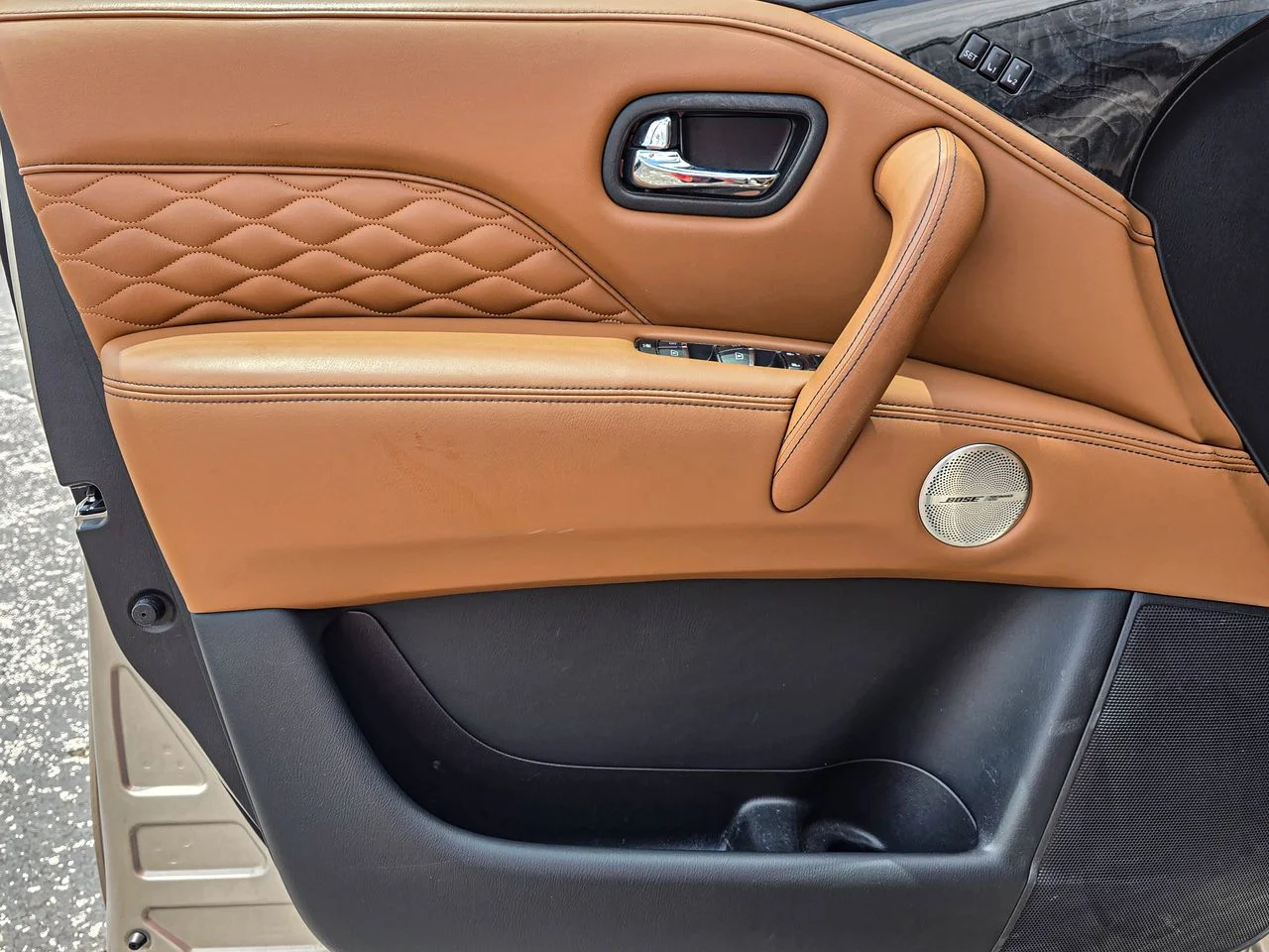 Certified Used 2024 Champagne Quartz INFINITI Sensory image 7