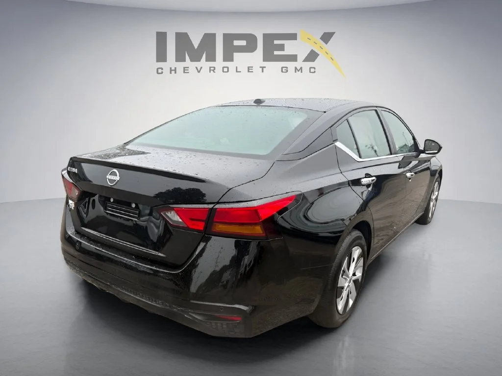 Used 2025 Black Nissan 2.5 S image 8