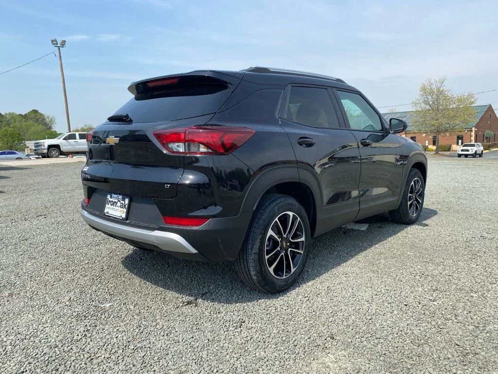 New 2026 Mosaic Black Metallic Chevrolet LT image 3