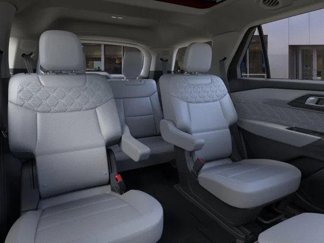 New 2026 Rapid Red Metallic Tinted Clearcoat Ford Platinum image 11