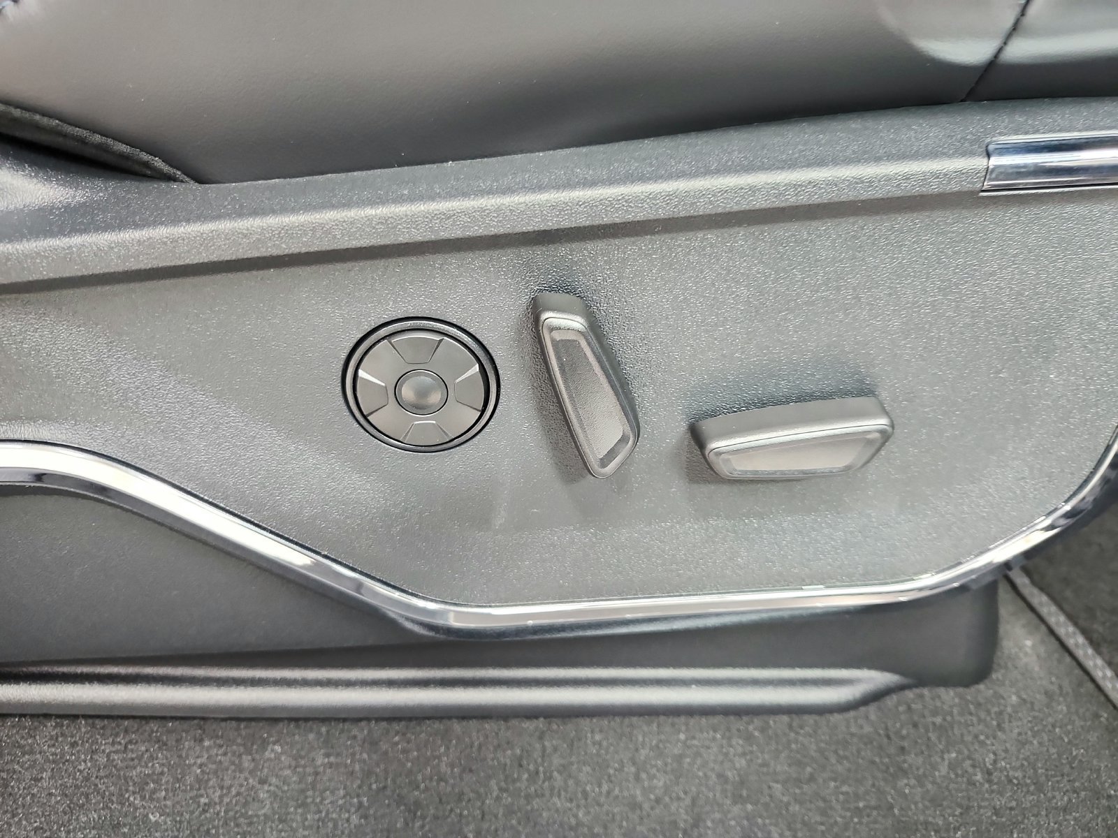 New 2027 Carbonized Gray Metallic Ford F-250® Platinum® image 42