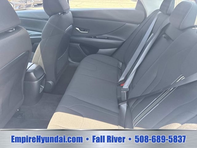 Used 2024 White Hyundai SEL image 13