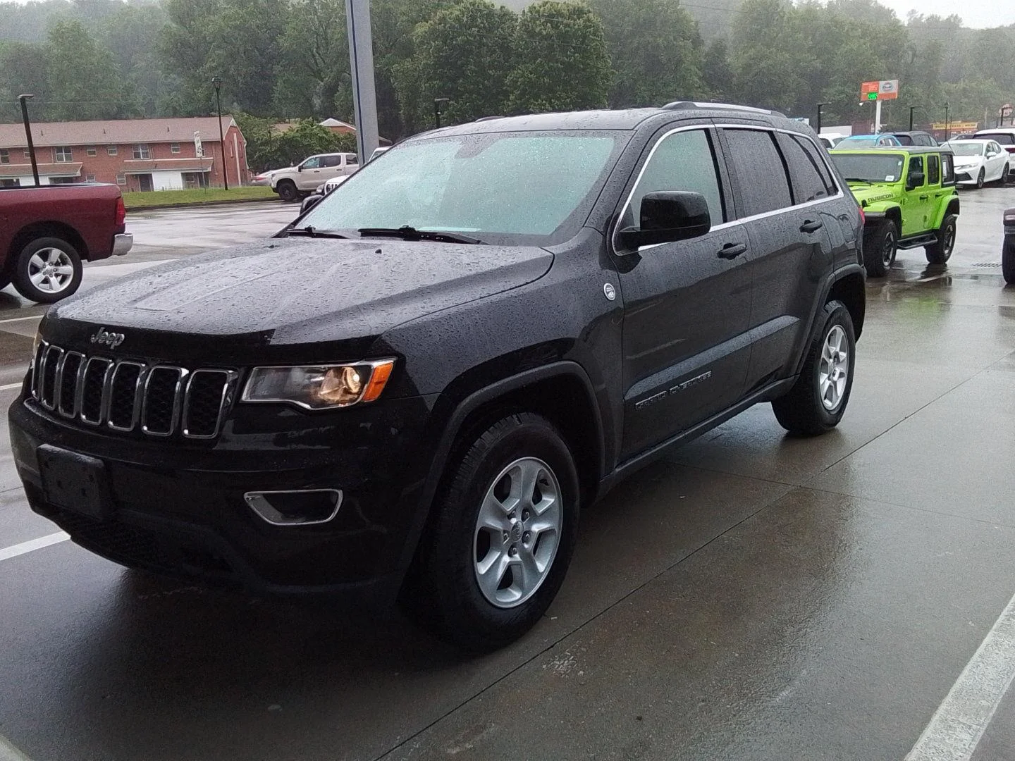 2017 Jeep Grand Cherokee Laredo E 4WD's photo