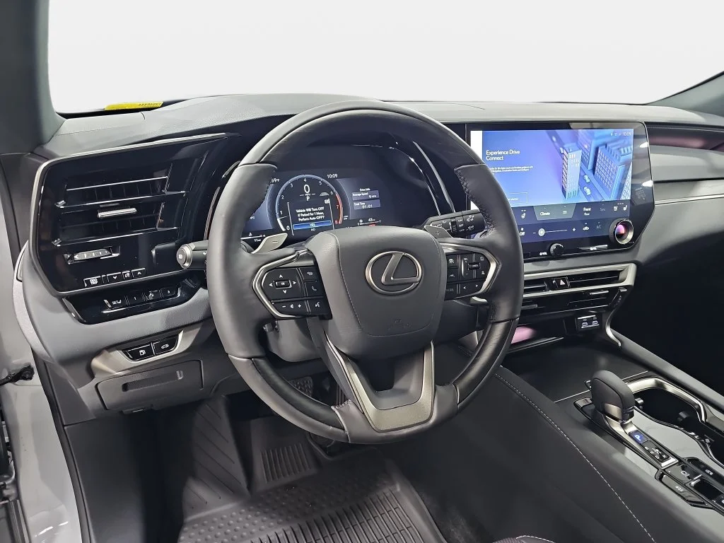 New 2026 Iridium Lexus PREMIUM PLUS image 15