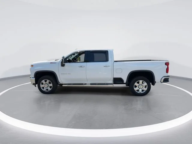 Used 2021 White Chevrolet LTZ image 5