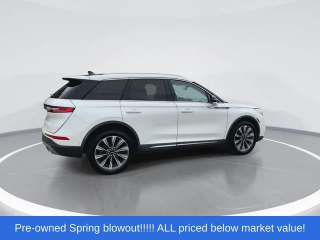 Used 2020 White Lincoln Reserve image 8