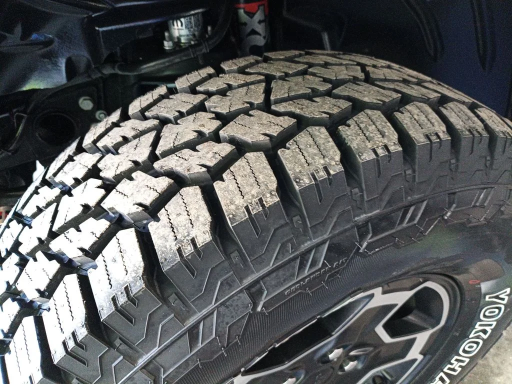 Used 2020 Gray Jeep Mojave image 27