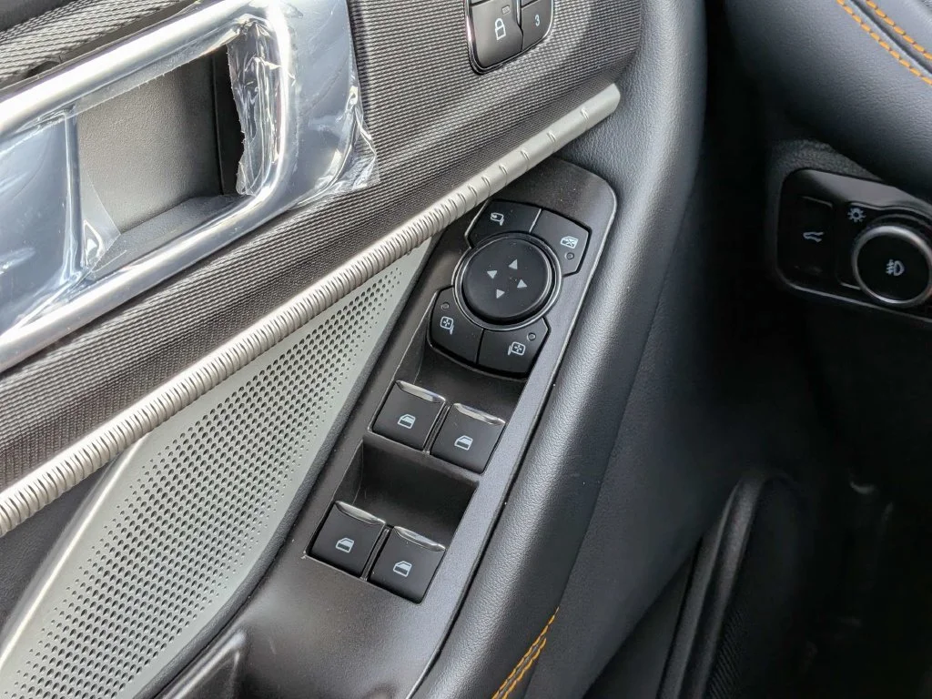 New 2026 Carbonized Gray Metallic Ford Tremor® image 16