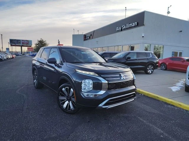2026 Mitsubishi Outlander SE S-AWC's photo