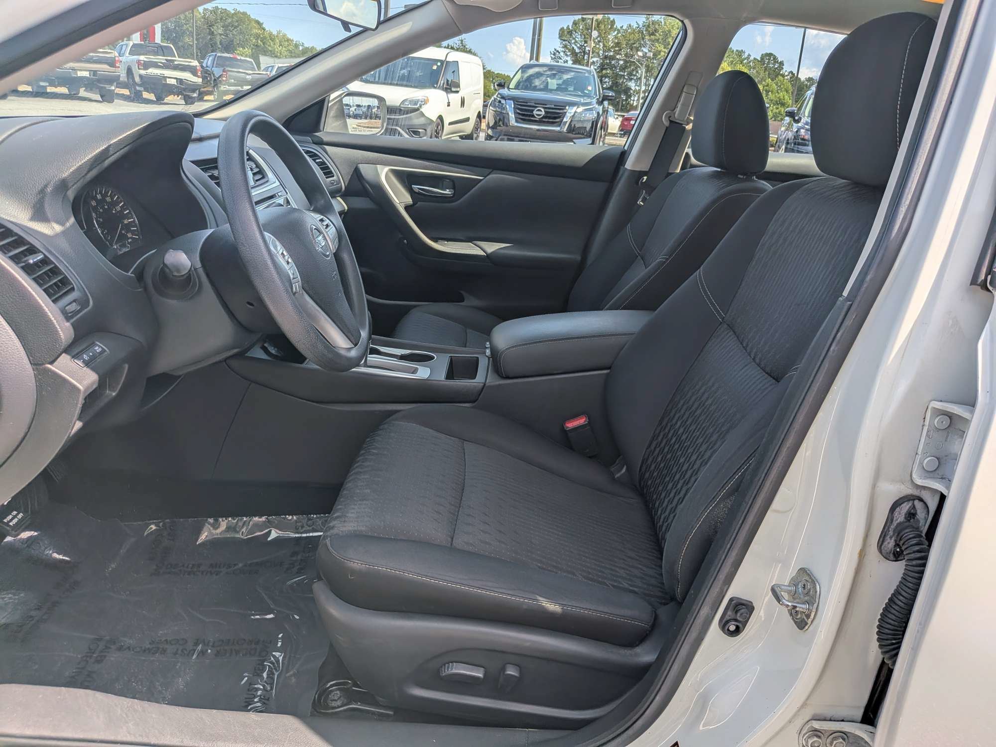 Used 2018 White Nissan 2.5 S image 17