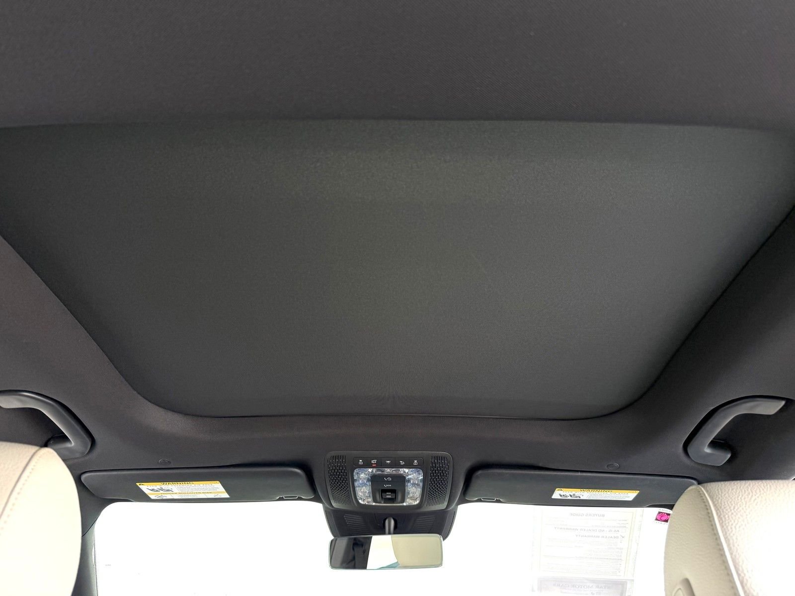 Certified Used 2022  Mercedes-Benz GLB 250 image 4
