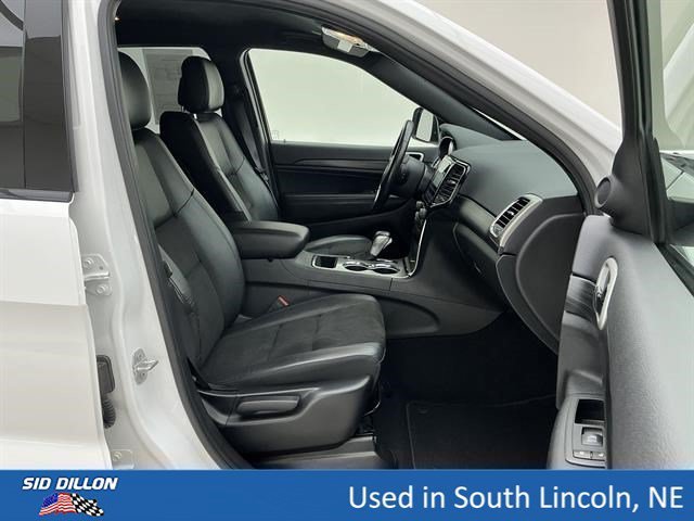 Used 2021 Bright White Clearcoat Jeep Laredo X image 25