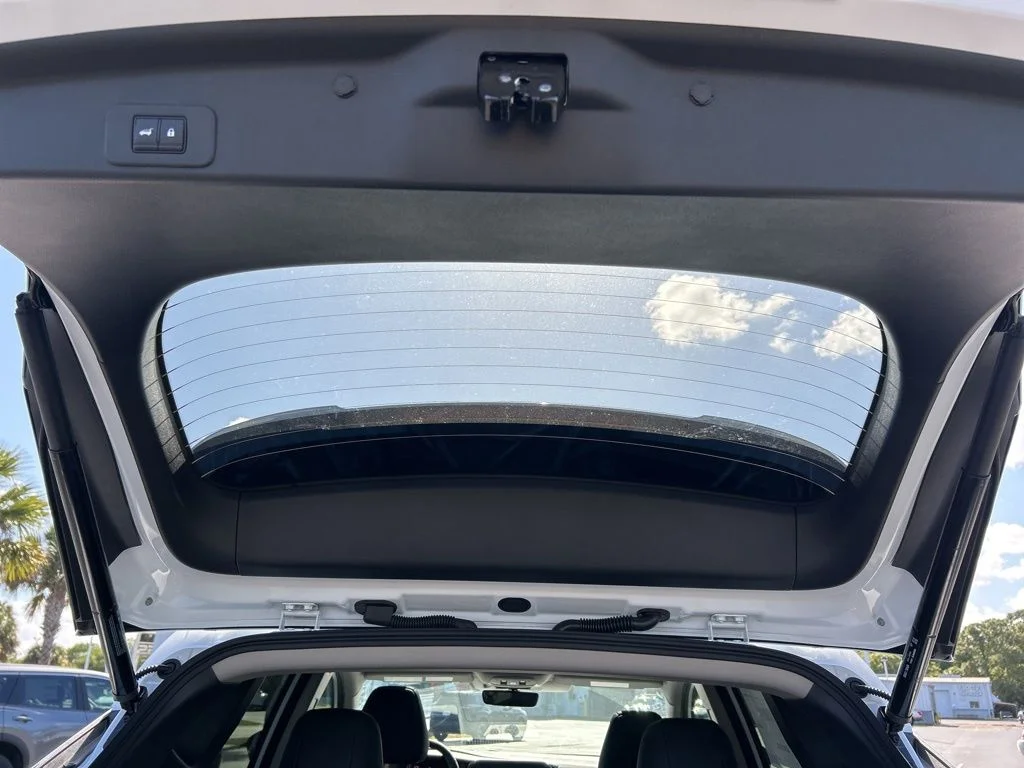 New 2026 Everest White Pearl TriCoat Nissan Platinum image 56