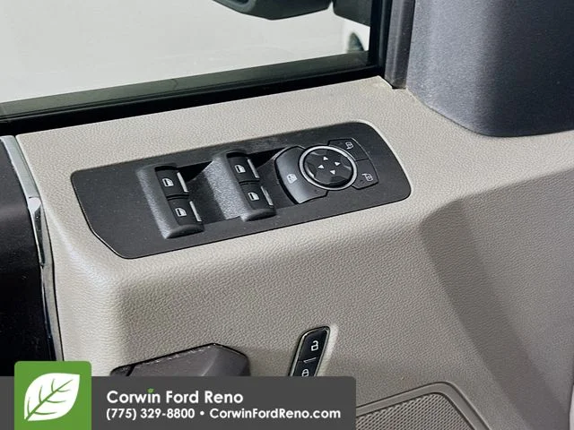 Used 2019 Oxford White Ford XLT image 17