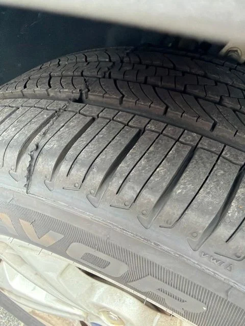 Used 2016 Gray Ford SE image 24