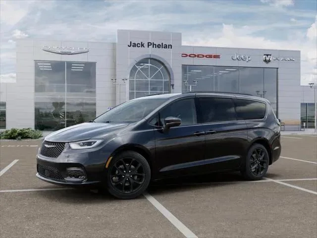 New 2026 Diamond Black Crystal Pearl-Coat Exterior Paint Chrysler Limited image 80