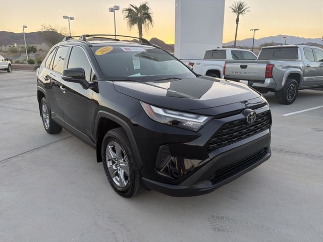 2025 Toyota RAV4 LE - Photo 3
