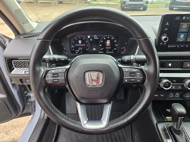 Used 2024 Gray Pearl Honda Touring image 17