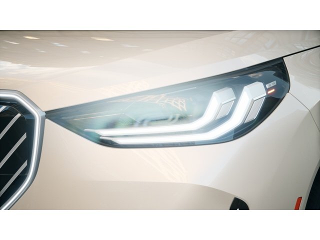 New 2026 Dune Grey Metallic BMW 30 xDrive image 6