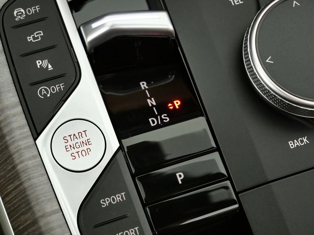 Used 2026 Skyscraper Grey Metallic BMW 330i xDrive image 47