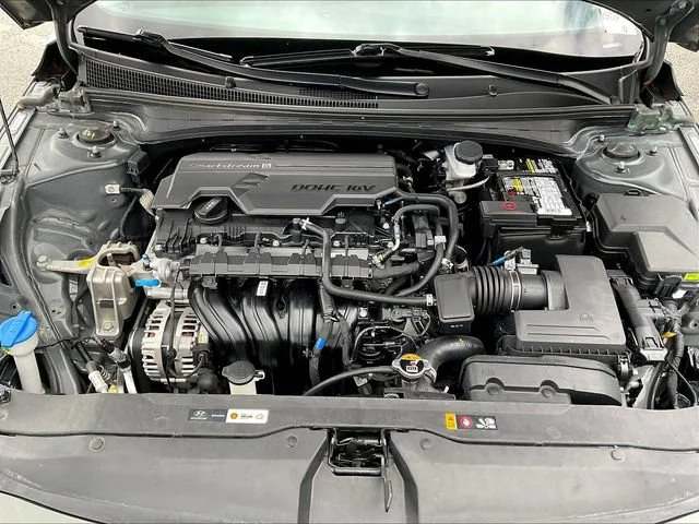 Used 2025 Gray Hyundai SEL Convenience image 31