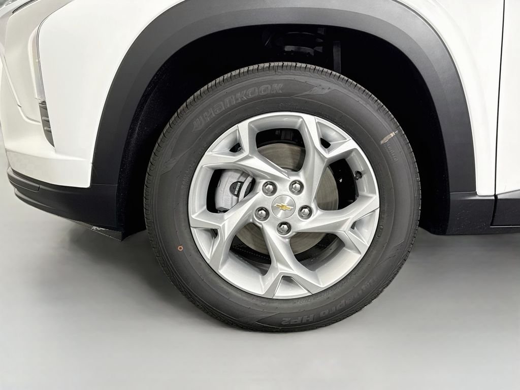 2026 Chevrolet Trax LS - Photo 29