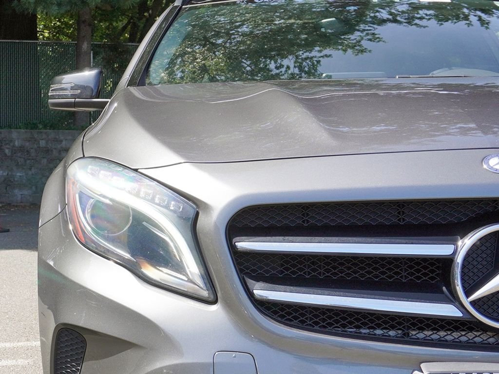 Used 2017 Gray Mercedes-Benz GLA 250 image 12