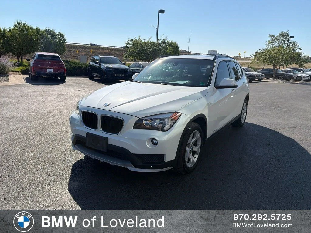 Used 2015 White Metallic BMW sDrive28i image 1