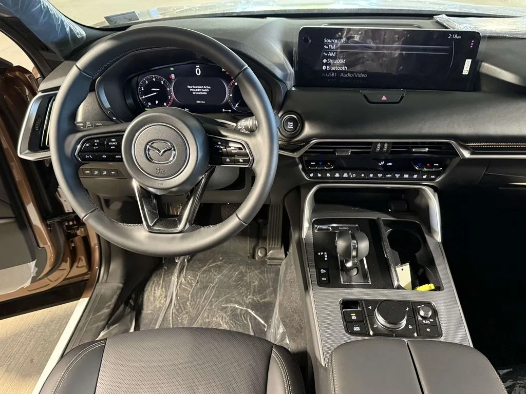 2026 Mazda CX-70 Premium Package - Photo 17