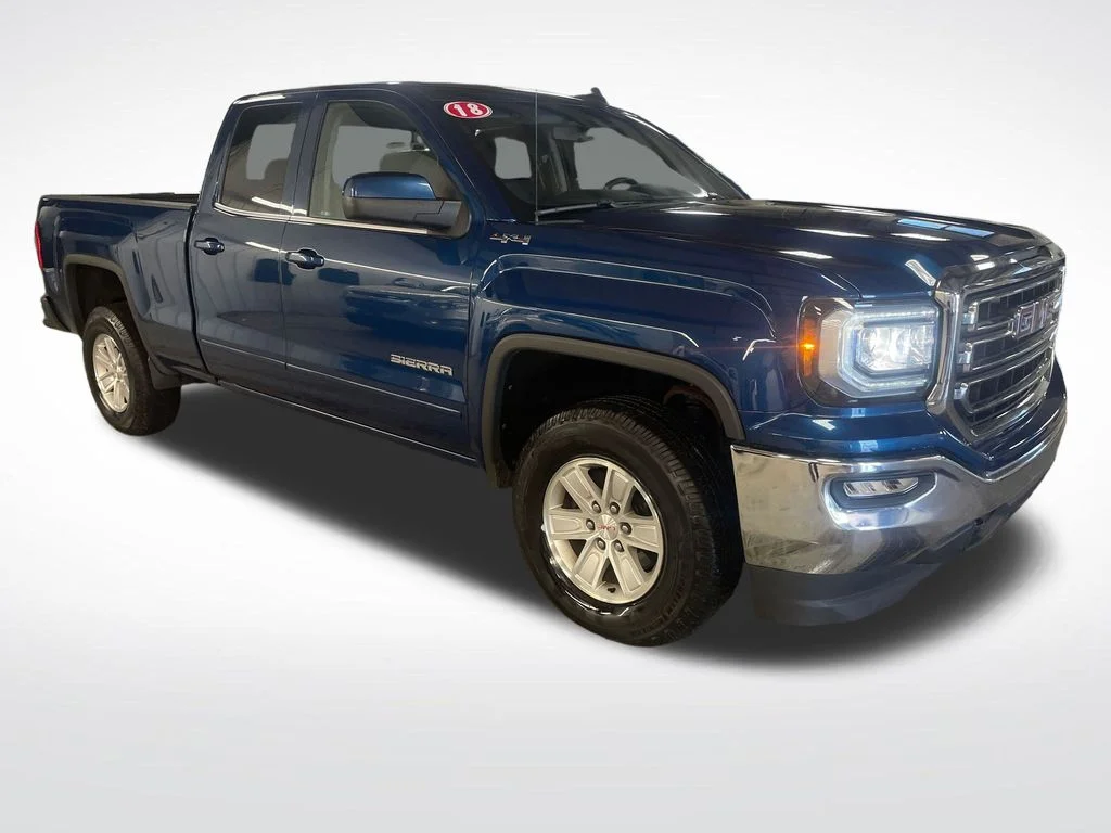 Used 2018 Blue GMC SLE image 8