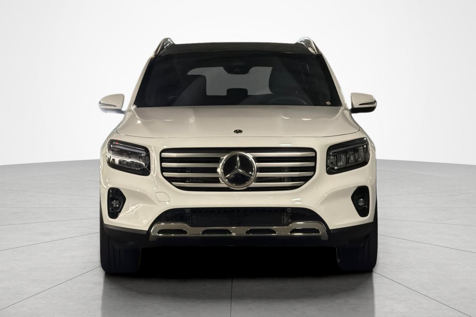 New 2026 Polar White Mercedes-Benz GLB 250 SUV image 8