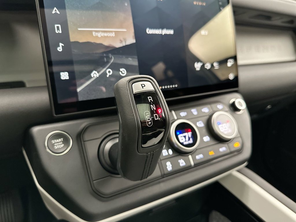 New 2026 Woolstone Green Land Rover S image 12