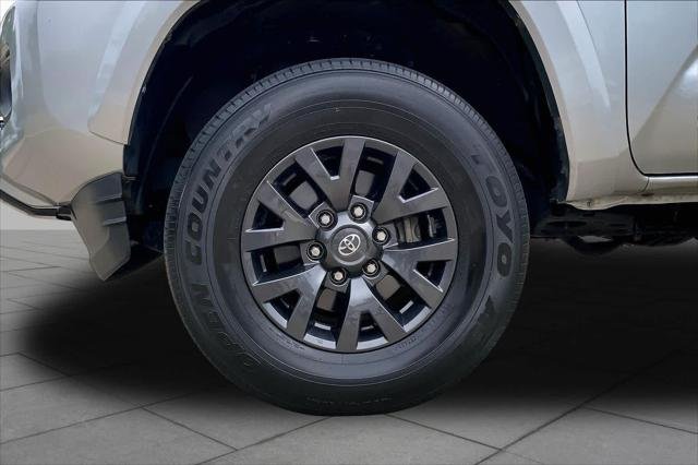 Certified Used 2022 CELESTIAL SILVER Toyota  image 11
