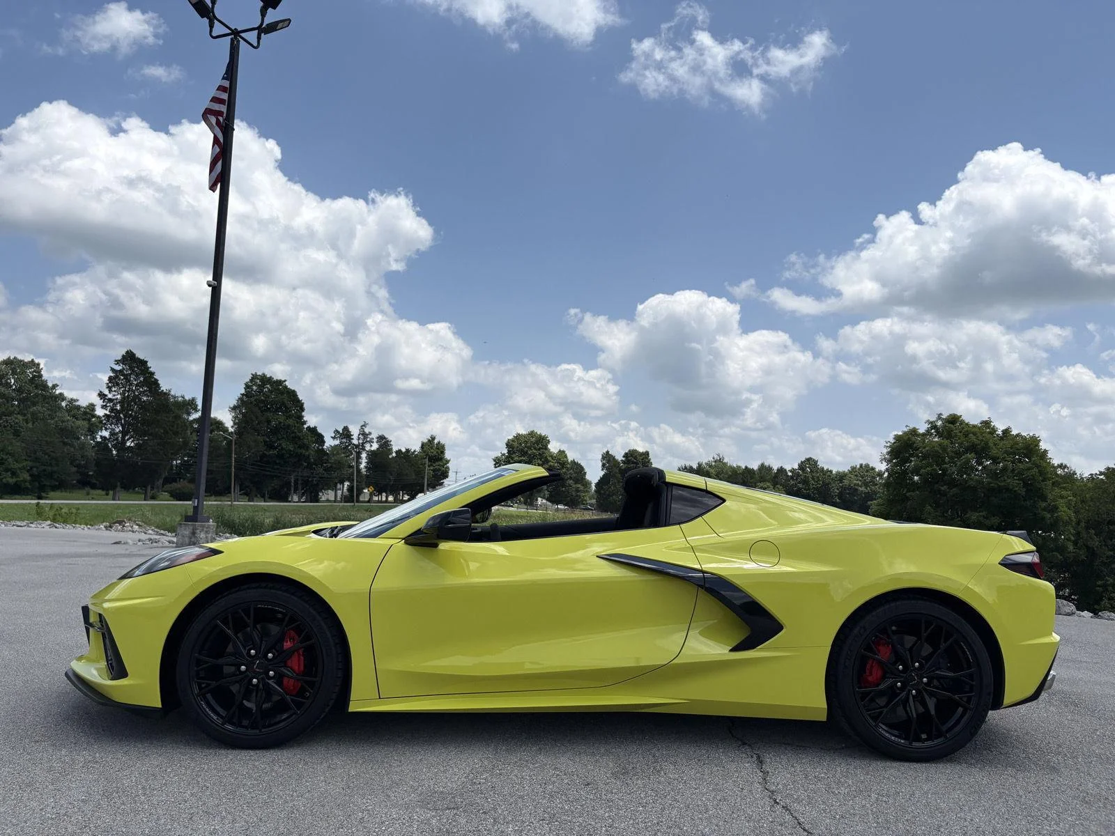 Used 2023 Accelerate Yellow Metallic Chevrolet 1LT image 21
