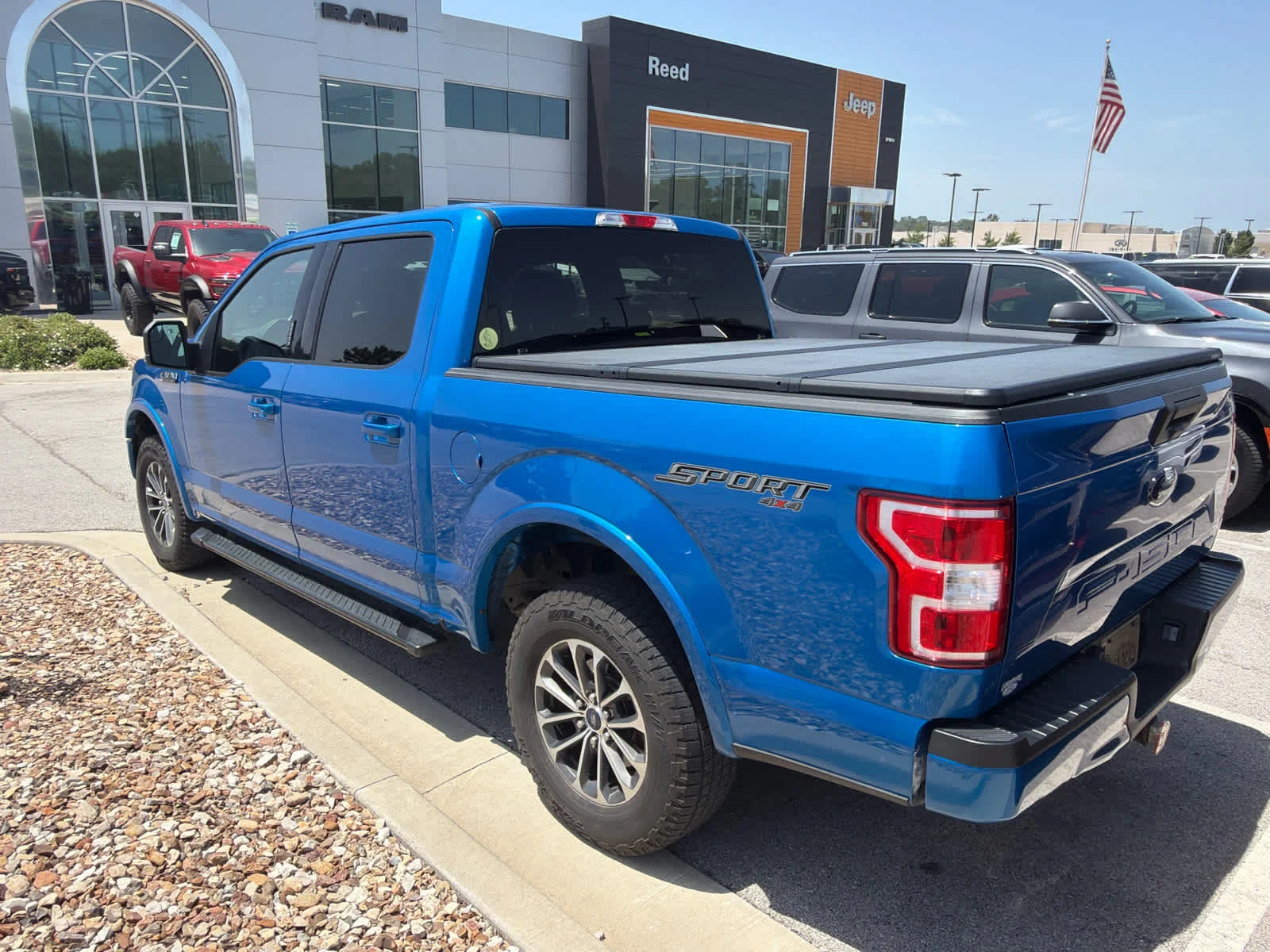 Used 2019 Velocity Blue Metallic Ford XLT image 7