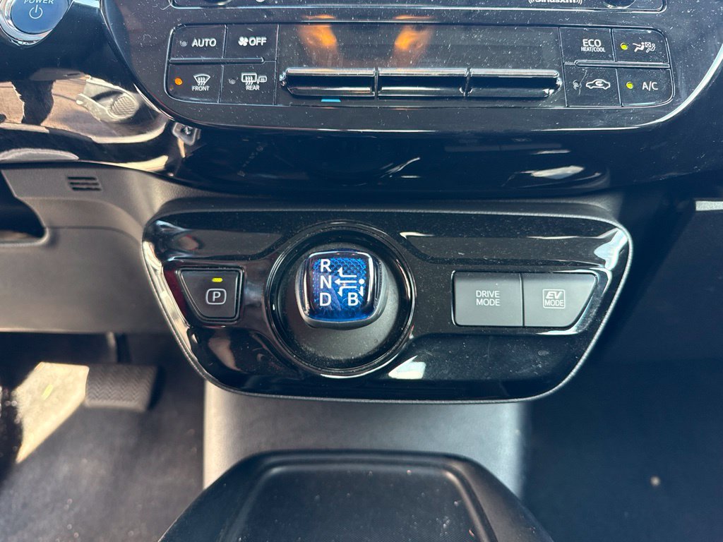 Used 2022 Midnight Black Metallic Toyota LE image 15