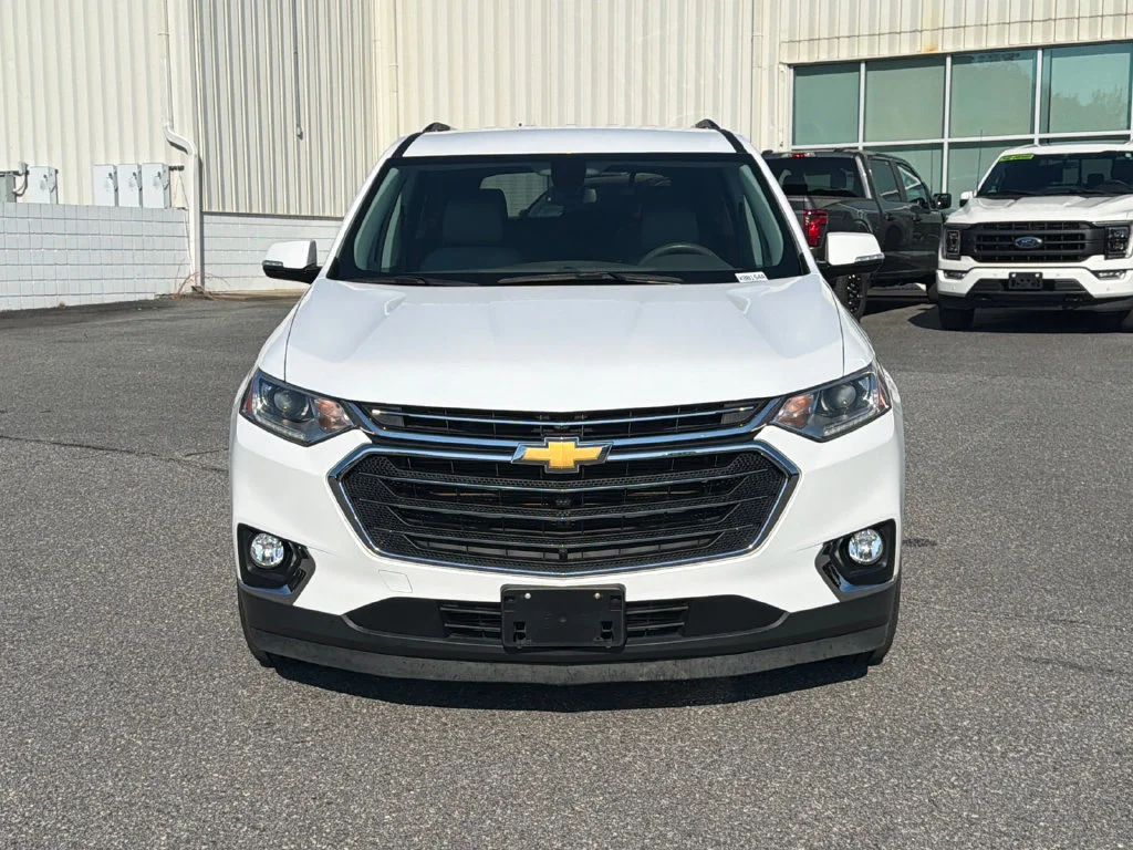 Used 2018 White Chevrolet 3LT image 2