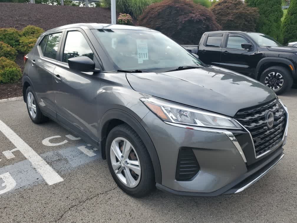 Certified Used 2022 Gun Metallic Nissan S image 3