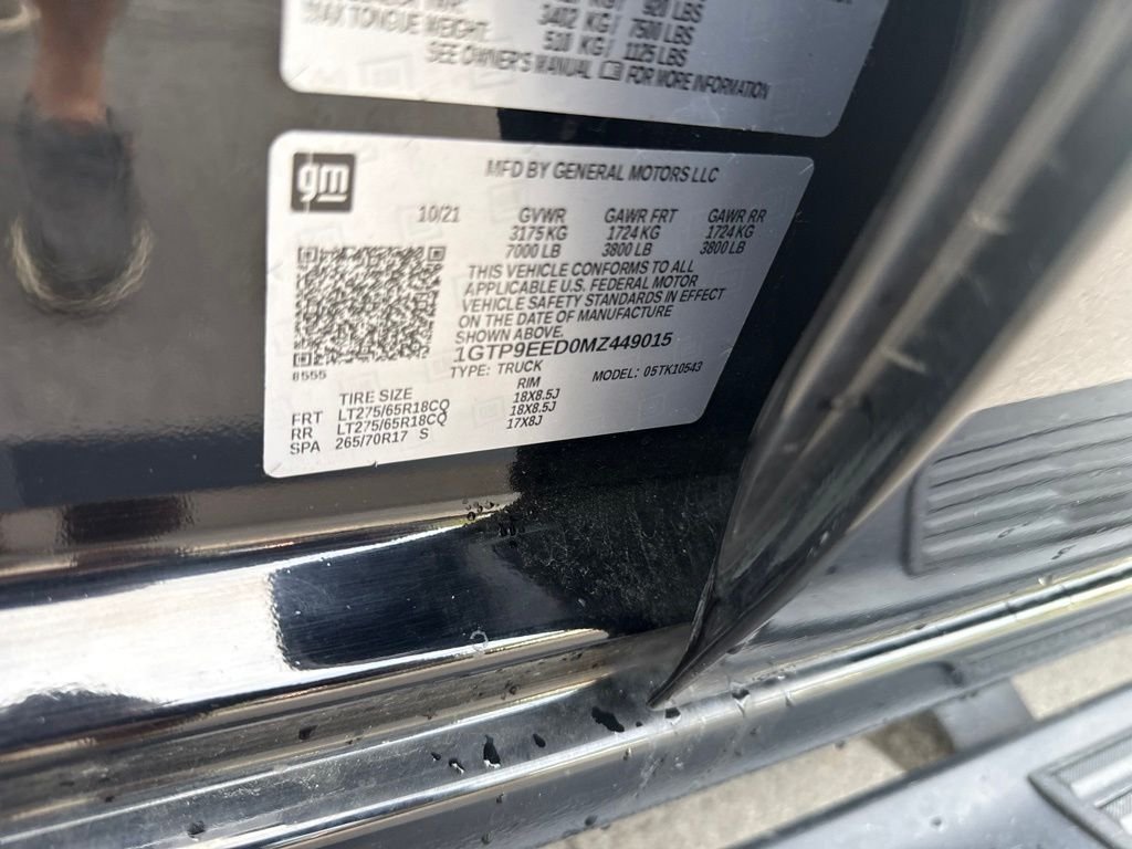 Used 2021 Black GMC AT4 image 10