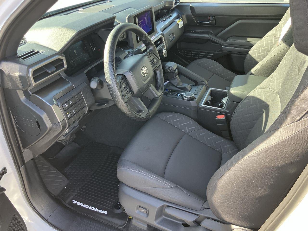 Used 2025 Ice Cap Toyota SR5 Double Cab image 9