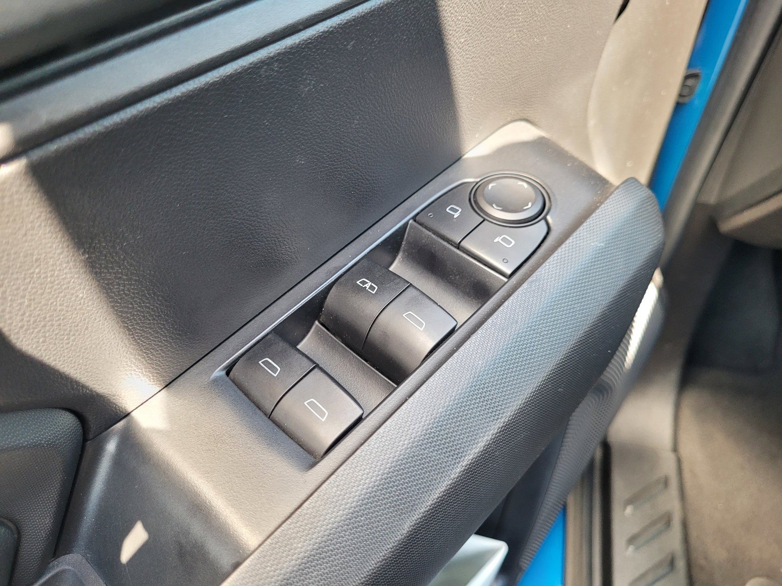 Used 2023 Glacier Blue Metallic Chevrolet Trail Boss image 27
