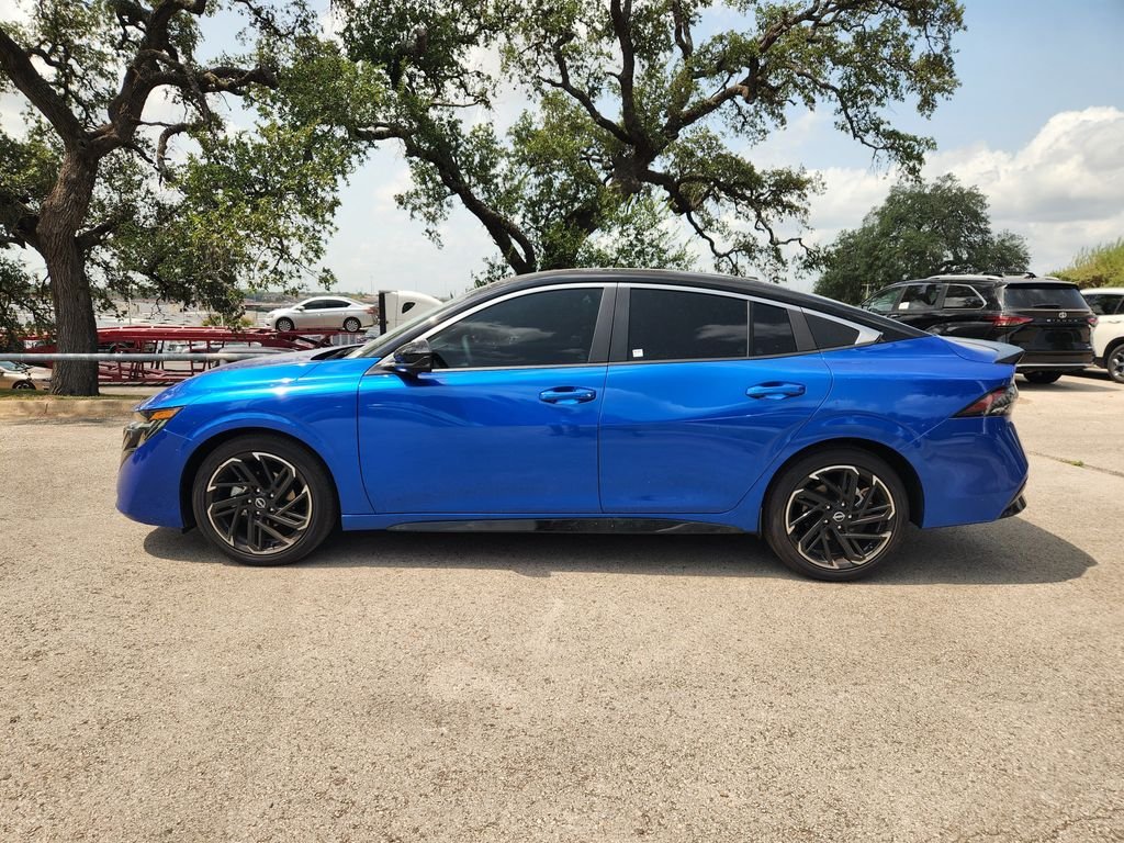 New 2026 Bluestone Pearl / Super Black Two-tone Nissan SR image 4