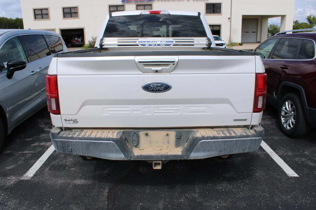 Used 2018 White Platinum Clearcoat Metallic Ford Lariat image 7