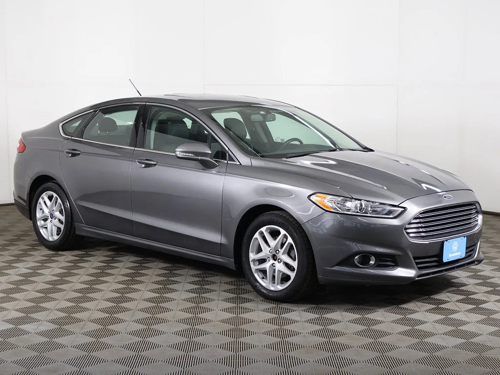 Used 2014 Ford Fusion SE with VIN 3FA6P0HD7ER327764 for sale in Streetsboro, OH