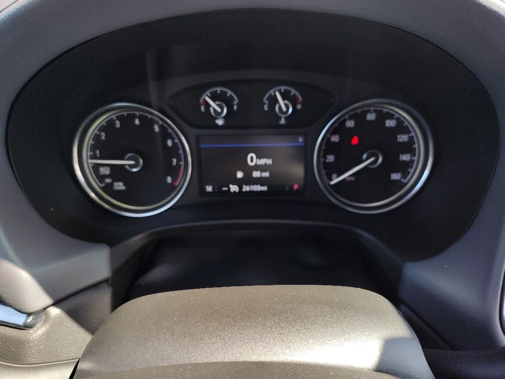 Used 2023 Ebony Twilight Metallic Buick Essence image 18