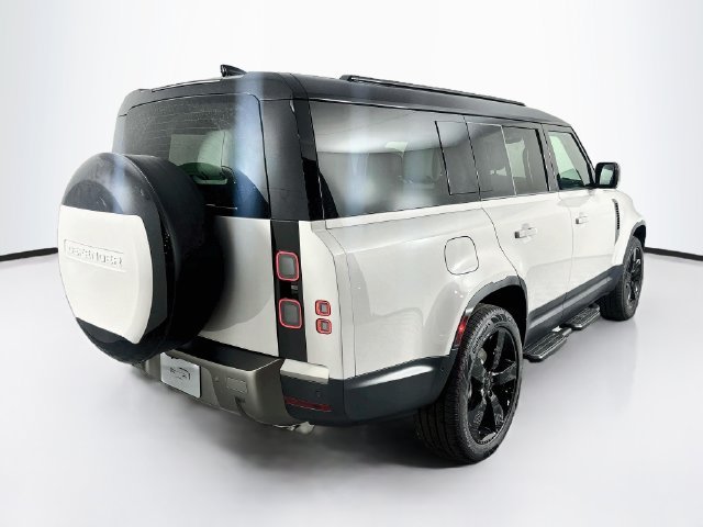 New 2026 Gray Land Rover S image 5