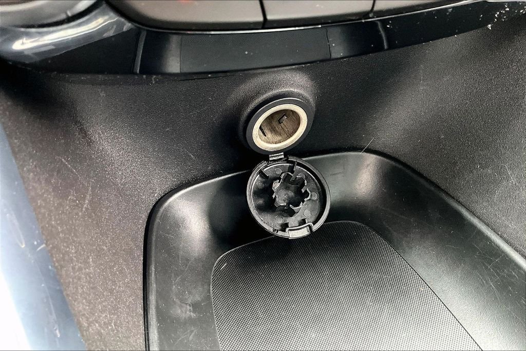 Used 2015 Black Chevrolet  image 26