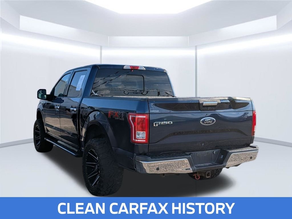 Used 2017 Blue Ford XLT image 2