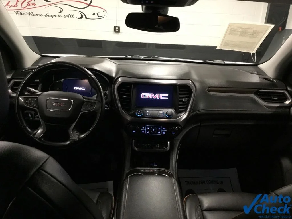 Used 2022 White GMC AT4 image 27