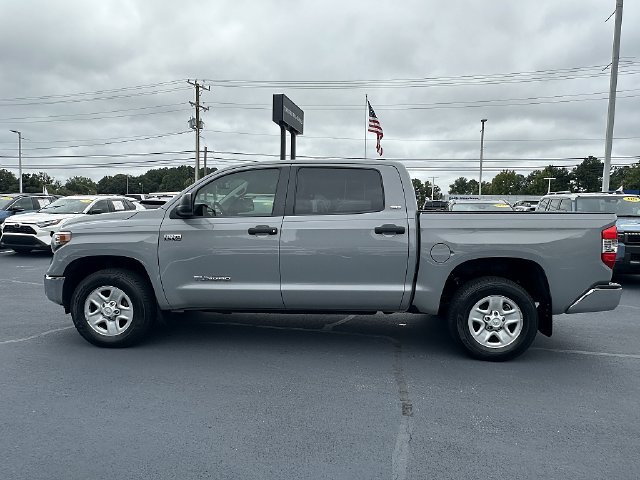 Used 2020  Toyota SR5 image 4